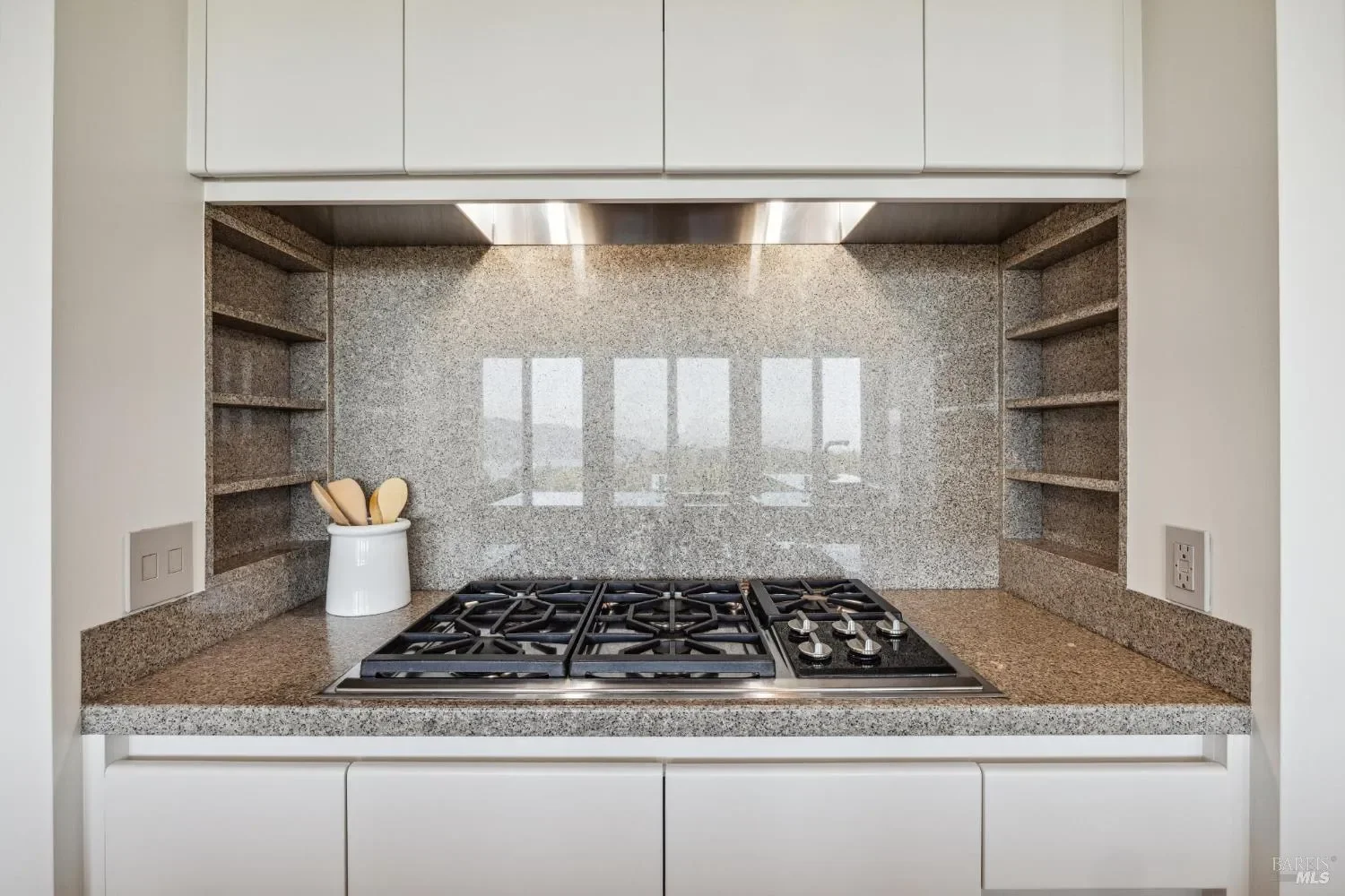 83 Mount Tiburon Road, Tiburon, California, United States. - Photo 71
