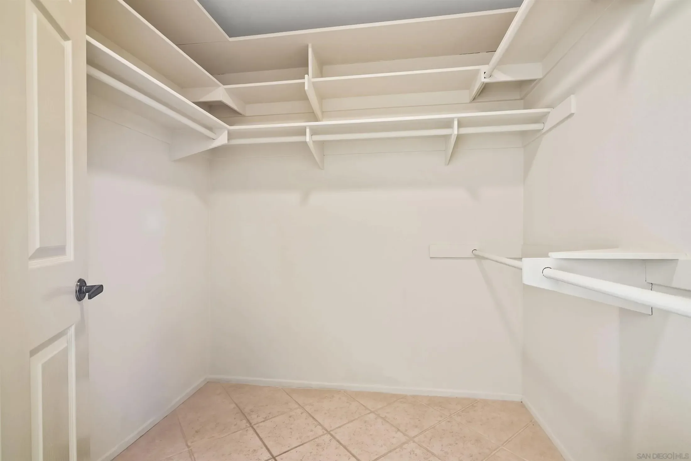 18113 Calle Estepona, San Diego, California, United States. - Photo 27