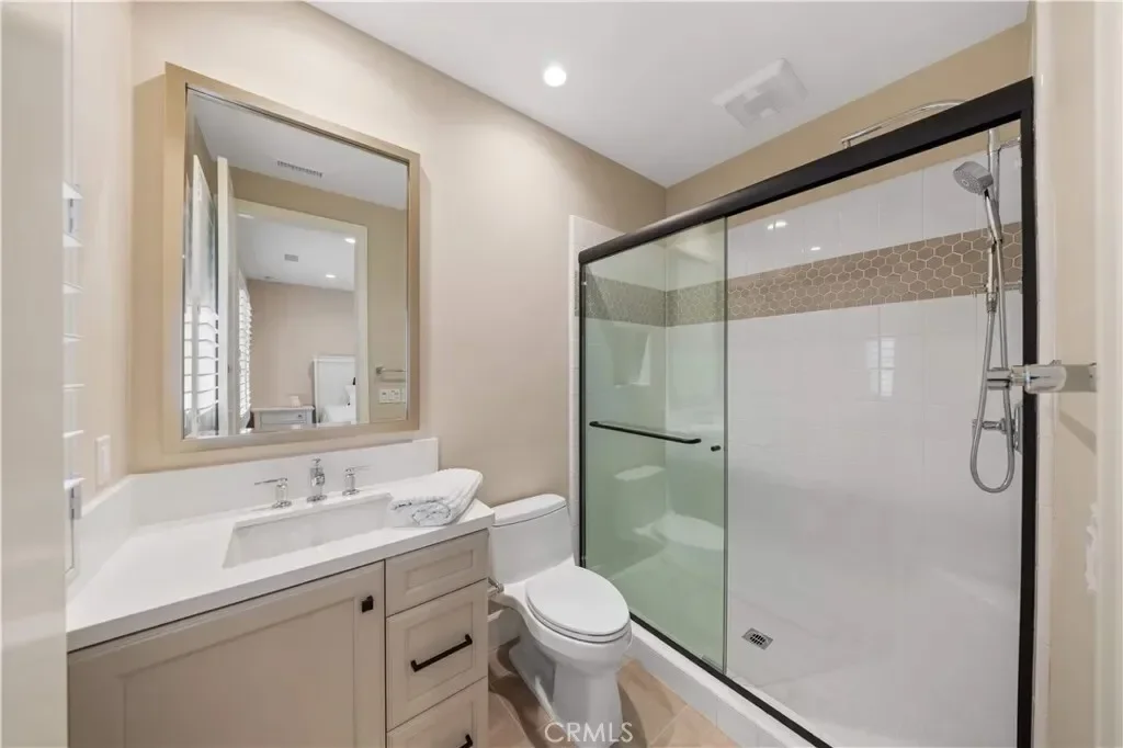 163 Summerland, Irvine, California, United States. - Photo 37