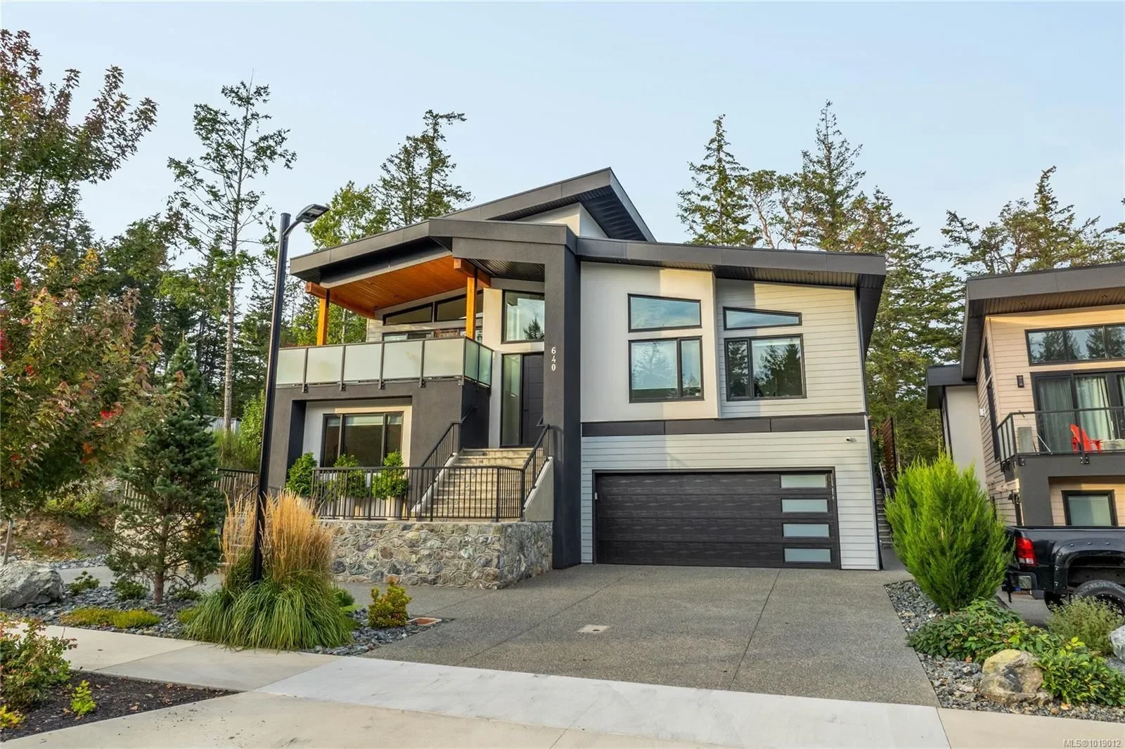 640 Medalist Ave, Colwood, British Columbia, Canada. - Photo 26