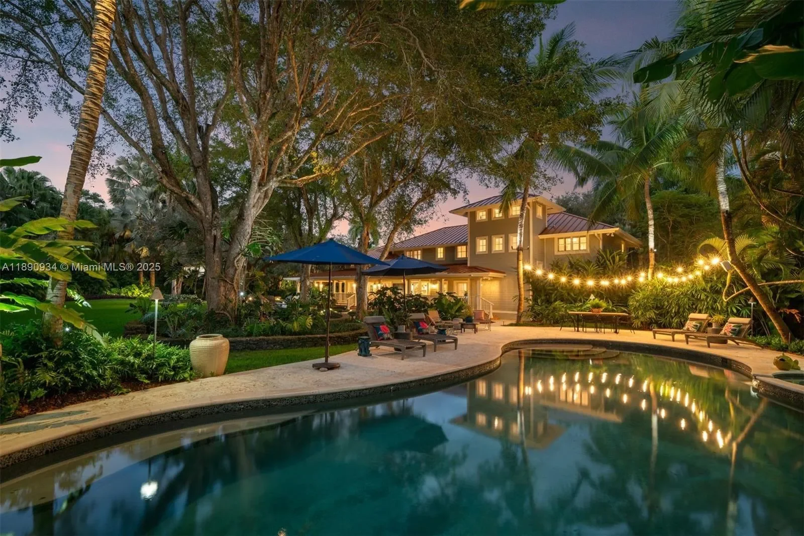 5400 Kerwood Oaks Dr, Coral Gables, Florida, United States. - Photo 27
