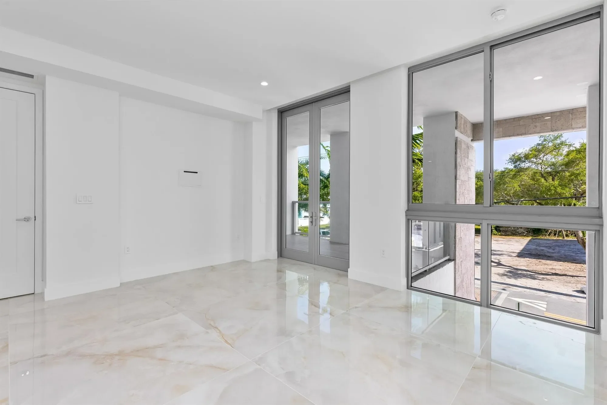 475 E Royal Palm Road, Boca Raton, Florida, United States. - Photo 23