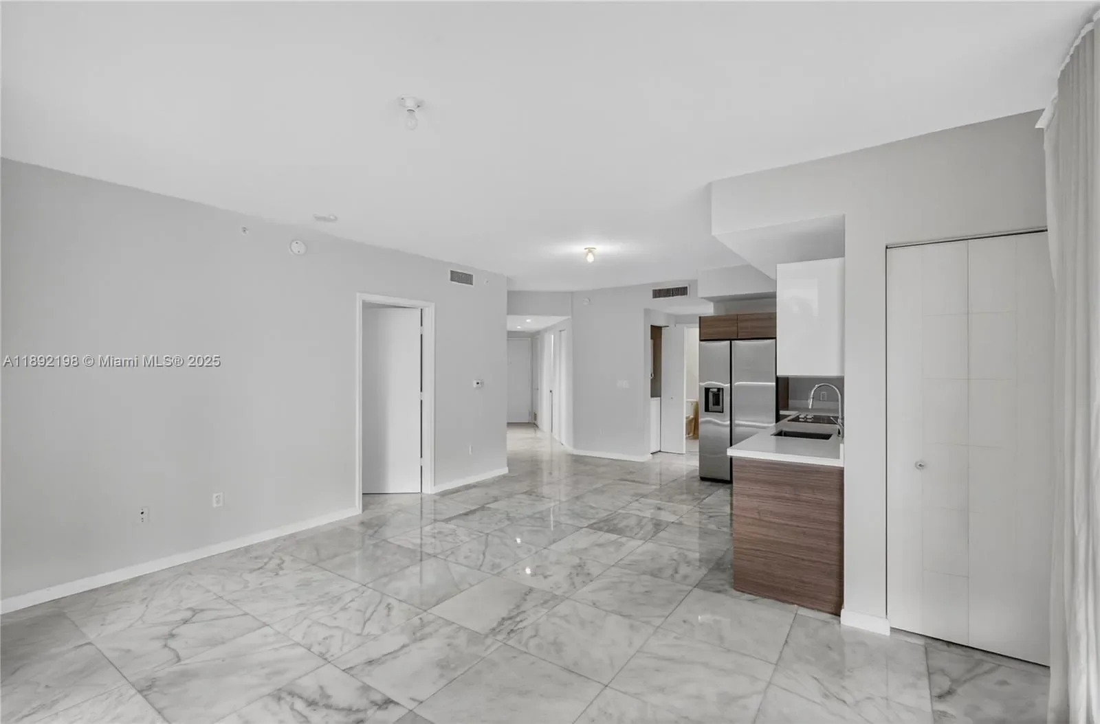 1010 SW 2nd Ave 603, Miami, Florida, United States. - Photo 9