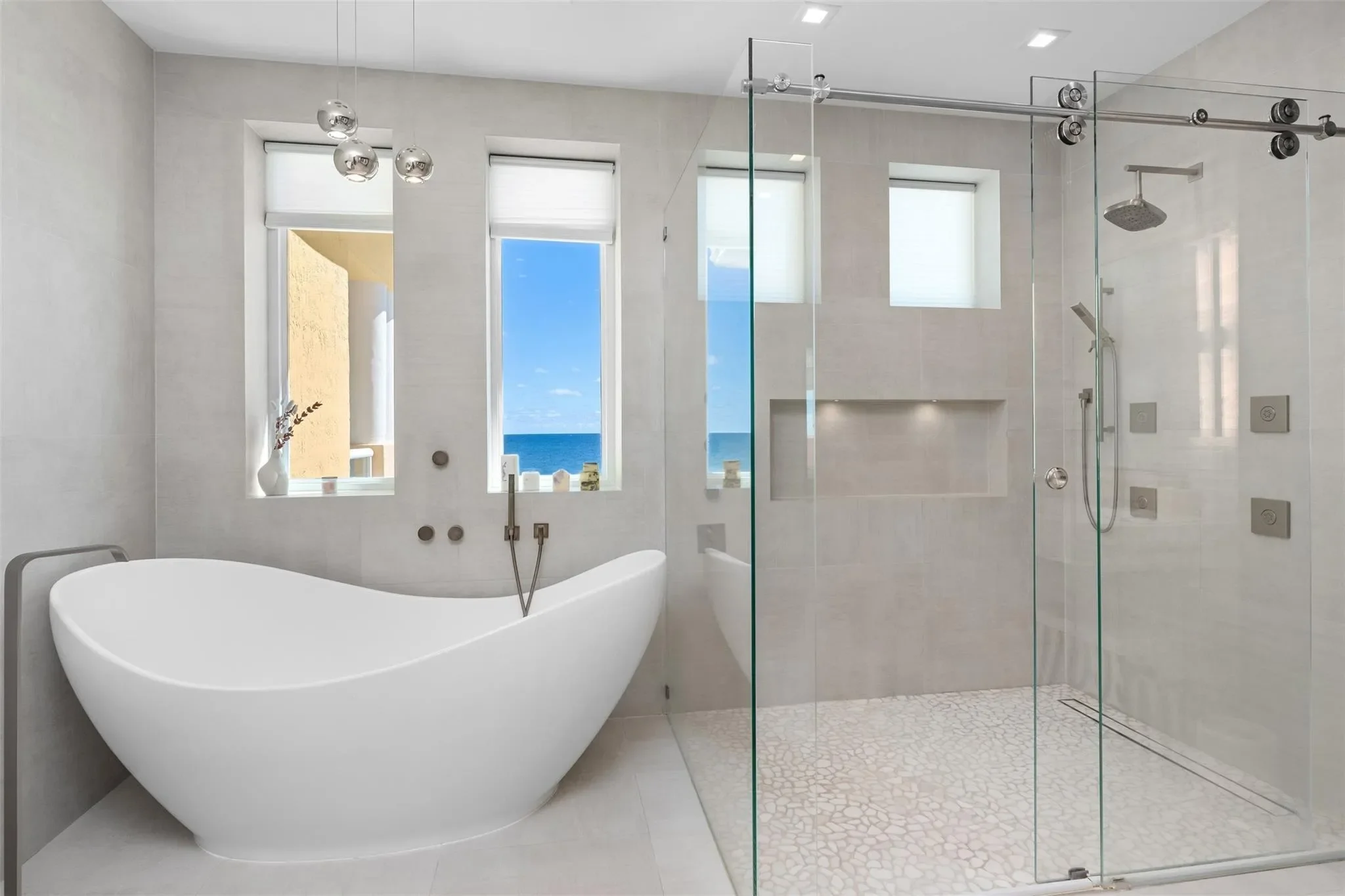 2140 N Ocean Blvd #V, Wilton Manors, Florida, United States. - Photo 18