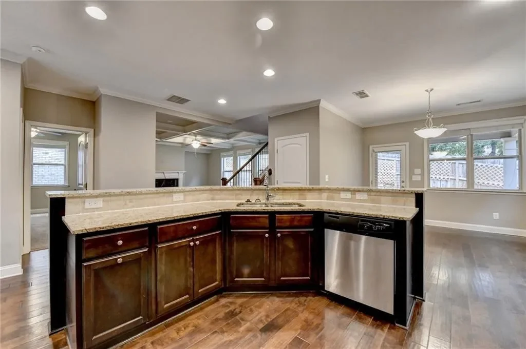 7067 Walham Grove, Johns Creek, Georgia, United States. - Photo 12