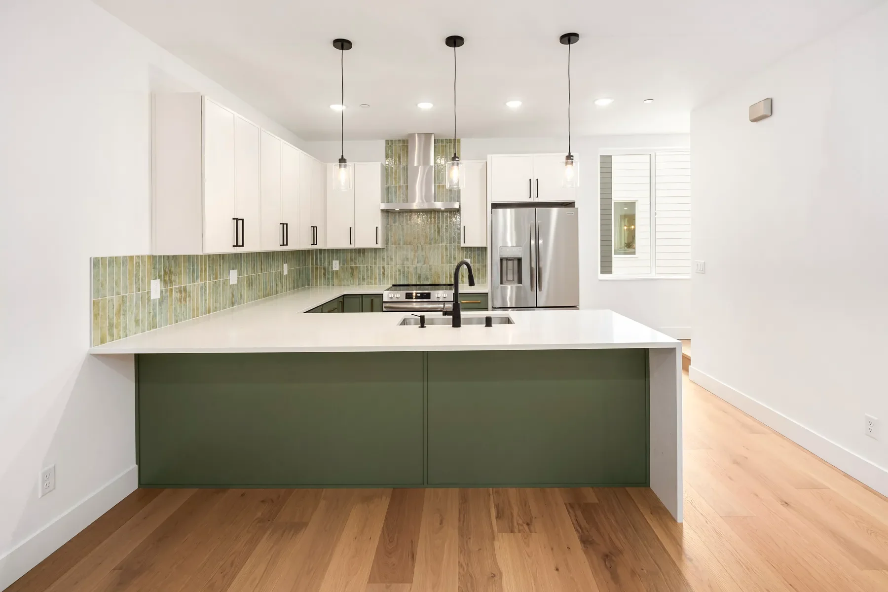 725 18th Ave Unit #C , Seattle, WA 98122, Seattle, Washington, United States. - Photo 6