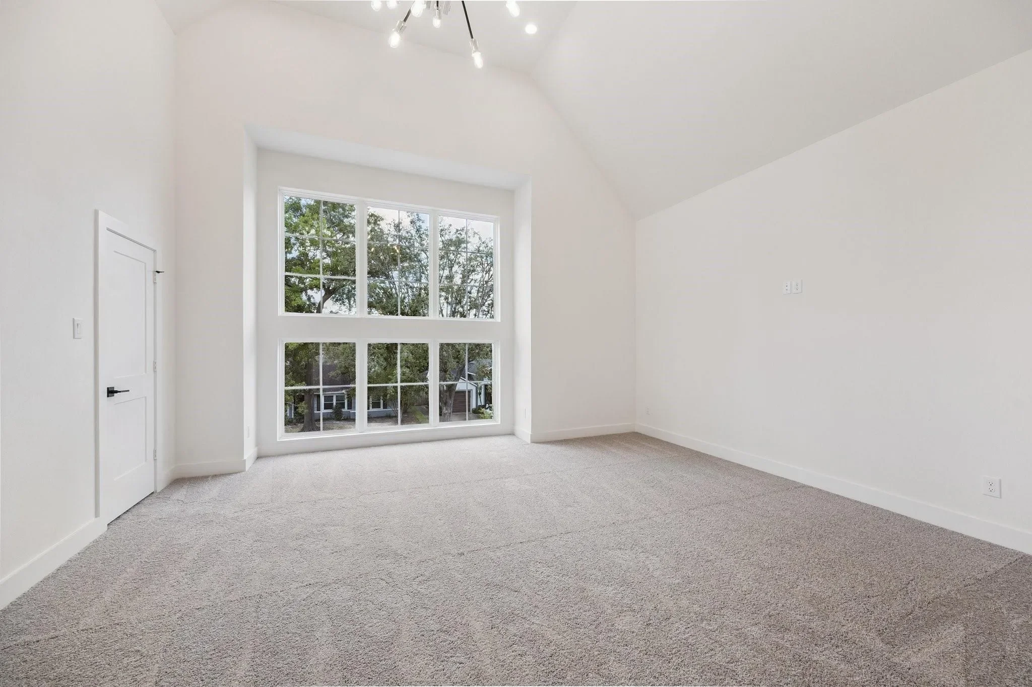 2211 Saxon Drive, Houston, Texas, United States. - Photo 9