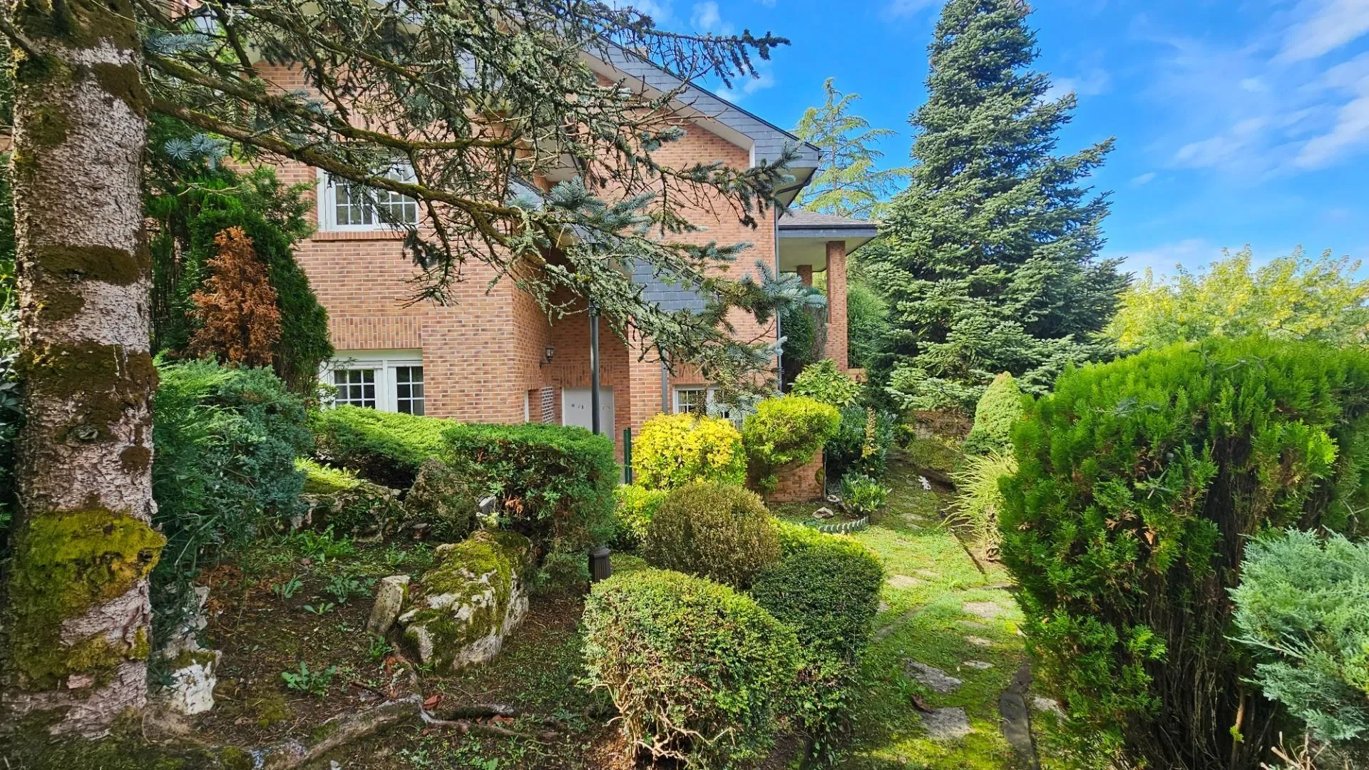 Exterior photo 10