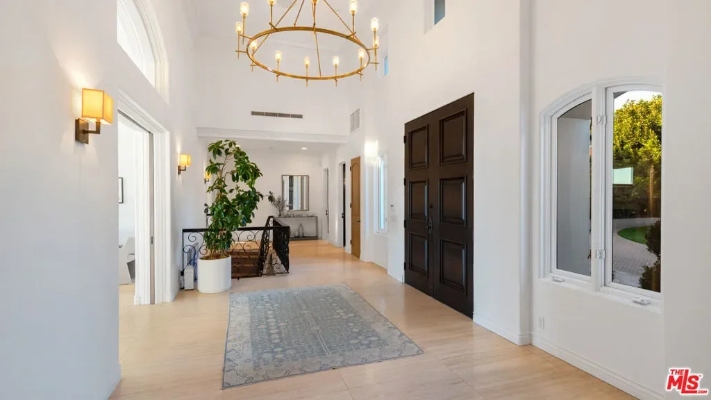 6110 Merritt Drive, Malibu, California, United States. - Photo 52