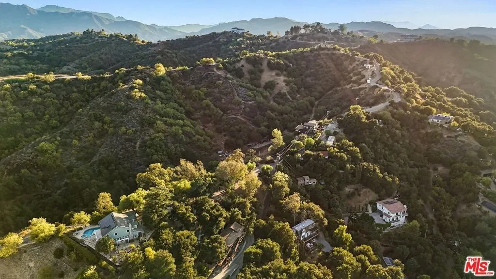 21956 Cereza Way, Topanga, California, United States. - Photo 48