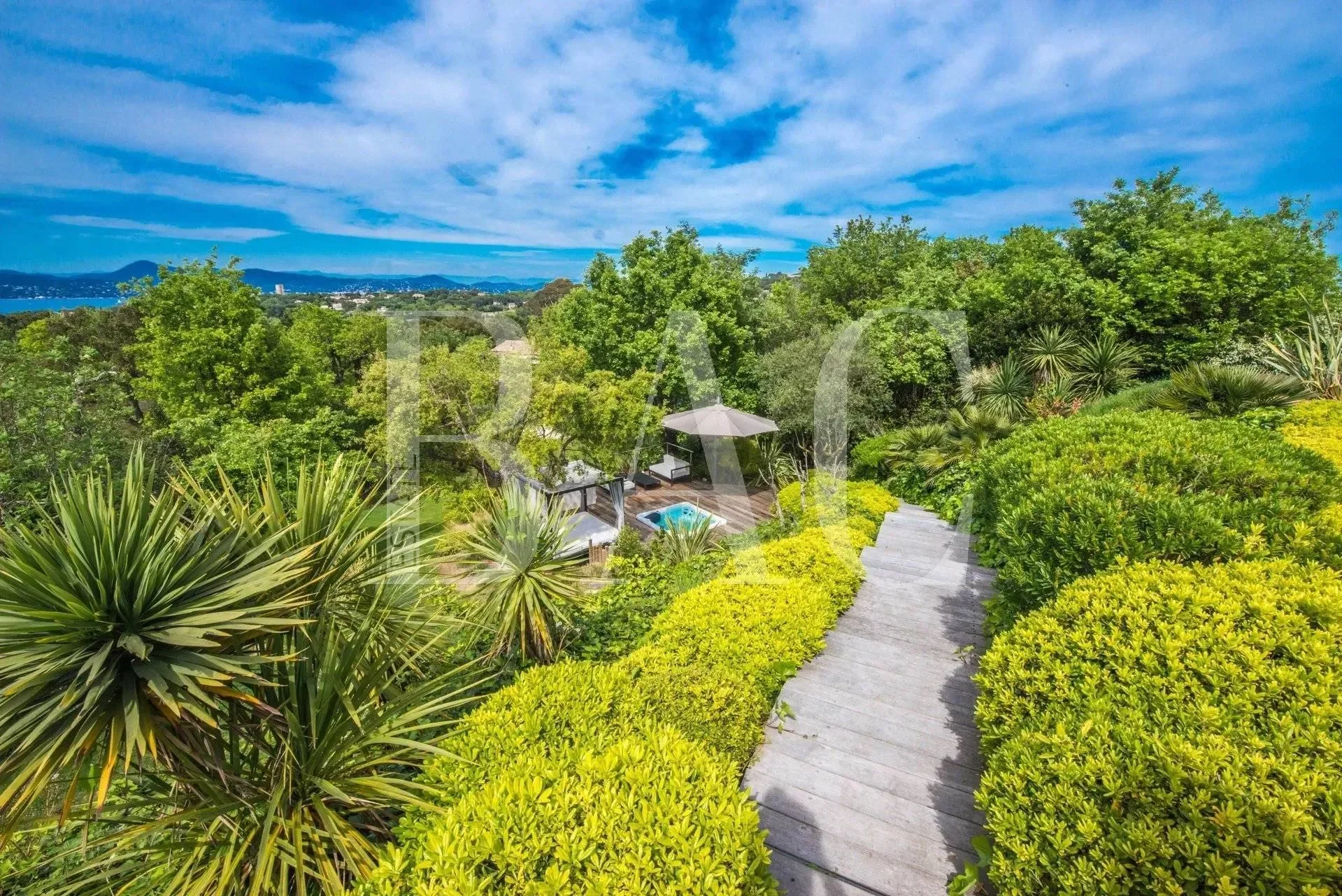 Ramatuelle, Provence-Alpes-Côte d'Azur, France. - Photo 3