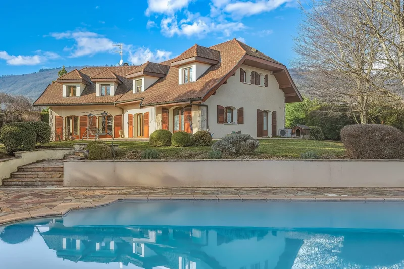 Stunning Residence In Divonne Les Bains