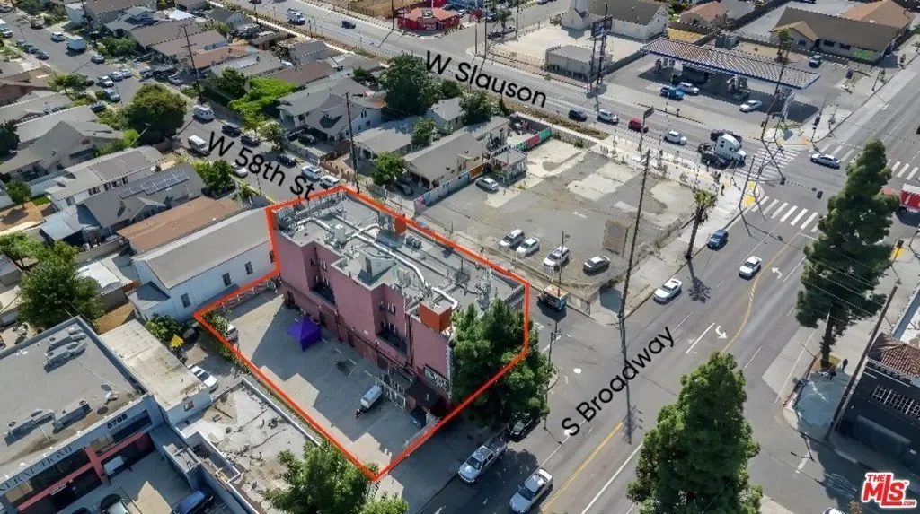 5734 S Broadway, Los Angeles, California, United States. - Photo 4