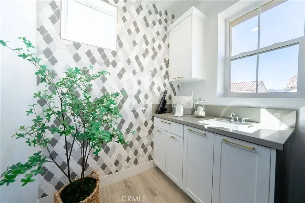 20811 W Bur Oak, Los Angeles, California, United States. - Photo 12