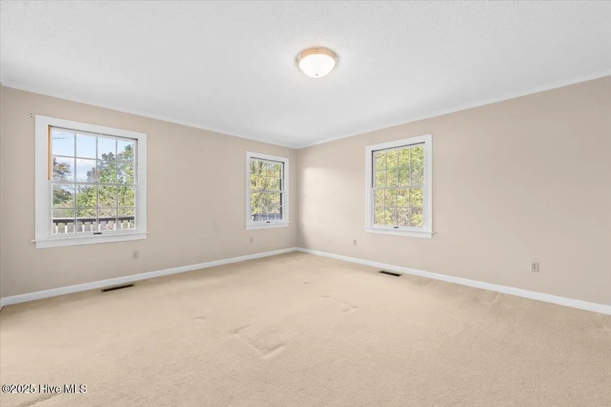 6464 Bonlee Bennett Road, Bear Creek, North Carolina, United States. - Photo 15