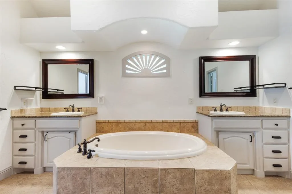 5509 Texas Trail, Colleyville, Texas, United States. - Photo 19