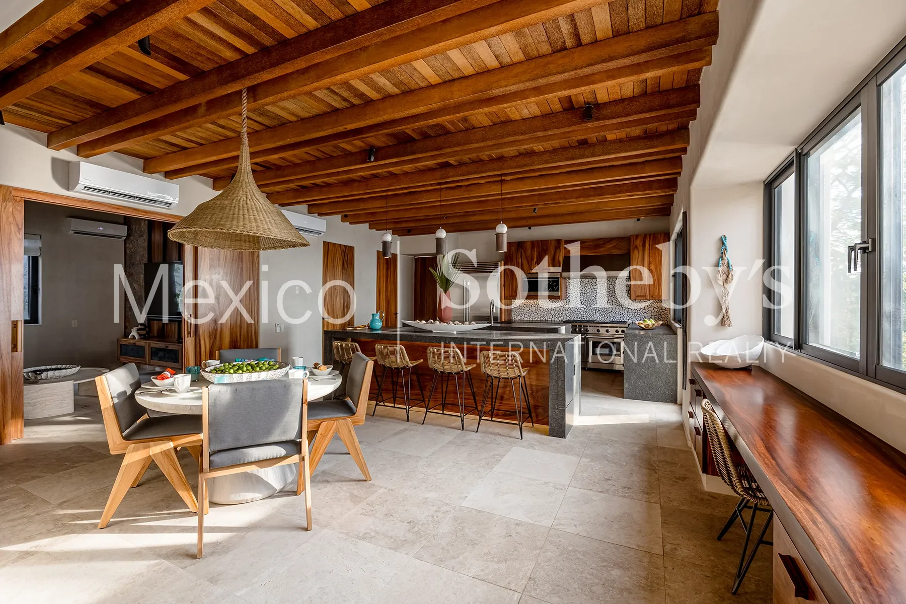 Gallery photo 12