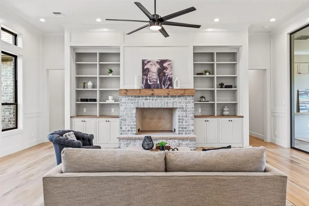 2005 Meadowlark Court, Aledo, Texas, United States. - Photo 3
