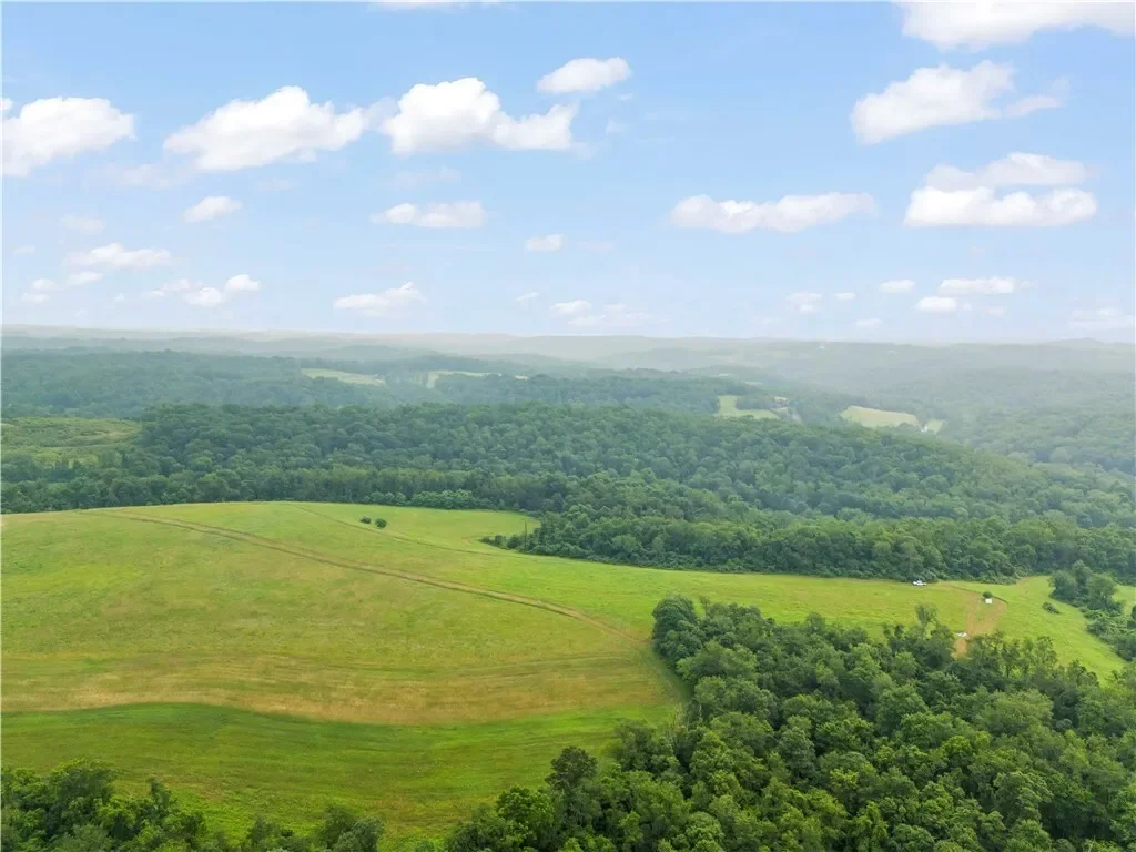 465 Sugar Run Road, Eighty Four, PA 15330, Eighty Four, Pennsylvania, United States. - Photo 3