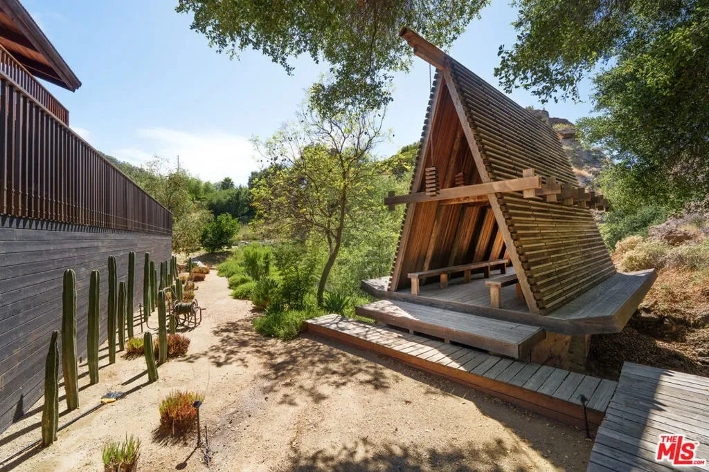 421 Westlake Boulevard, Malibu, California, United States. - Photo 6