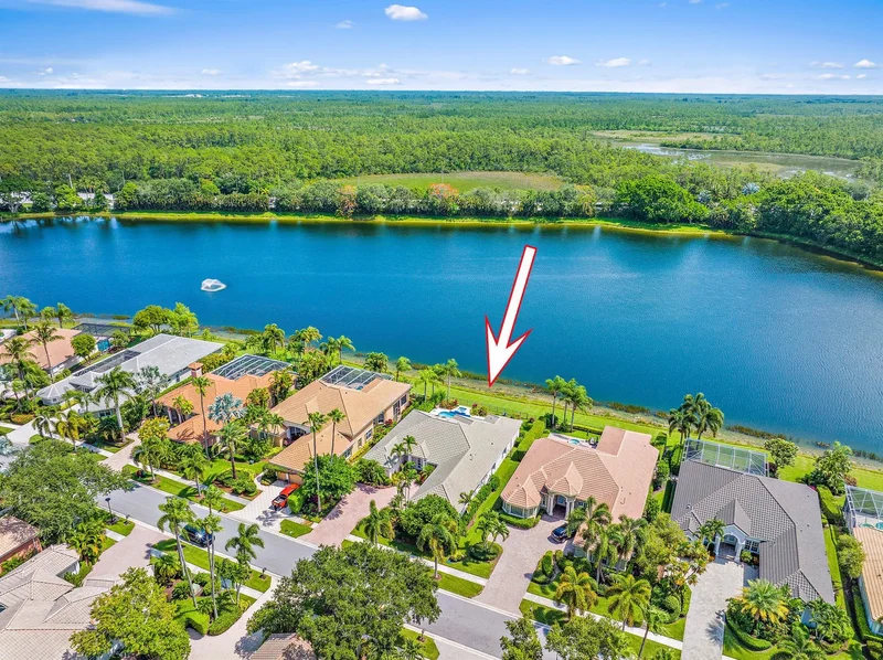 8933 Lakes Boulevard, Loxahatchee, Florida, United States. - Photo 24