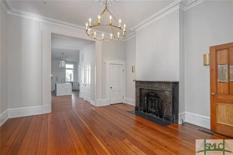 228 E Oglethorpe Avenue, Savannah, Georgia, United States. - Photo 19