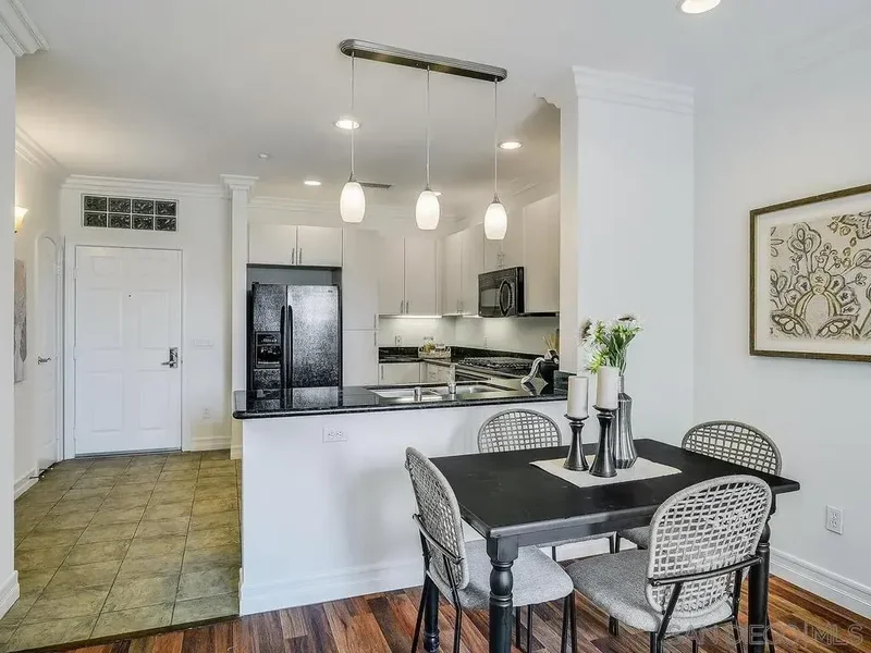 525 11th Ave Unit# 1405, San Diego, CA 92101, San Diego, California, United States. - Photo 21