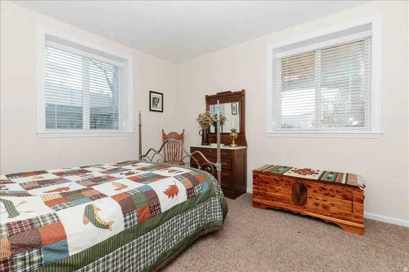 600 E 100 S, Hyde Park, Utah, United States. - Photo 55