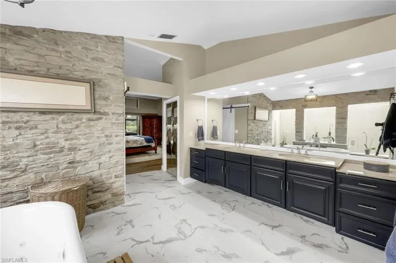 12166 Water Oak DR, Estero, Florida, United States. - Photo 3