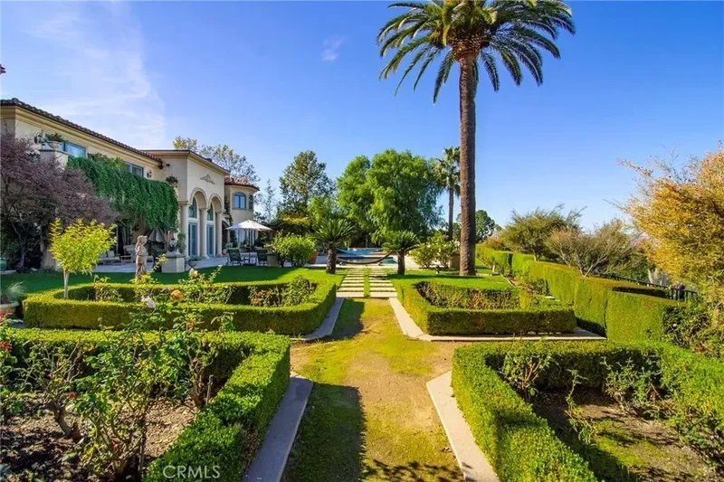 18933 La Montana Place, Los Angeles, California, United States. - Photo 69