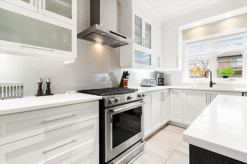 11537 Av. Fernand-Gauthier, Montreal, Quebec, Canada. - Photo 22