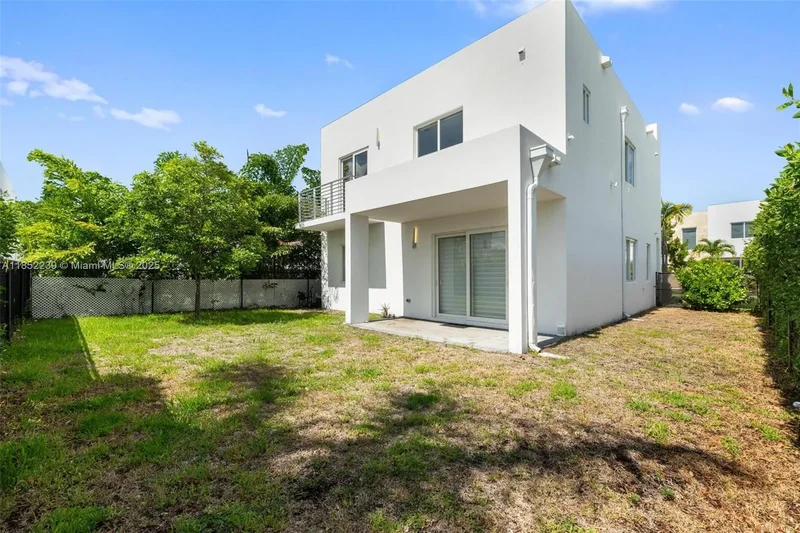 6810 NW 103rd Pl, Doral, Florida, United States. - Photo 26