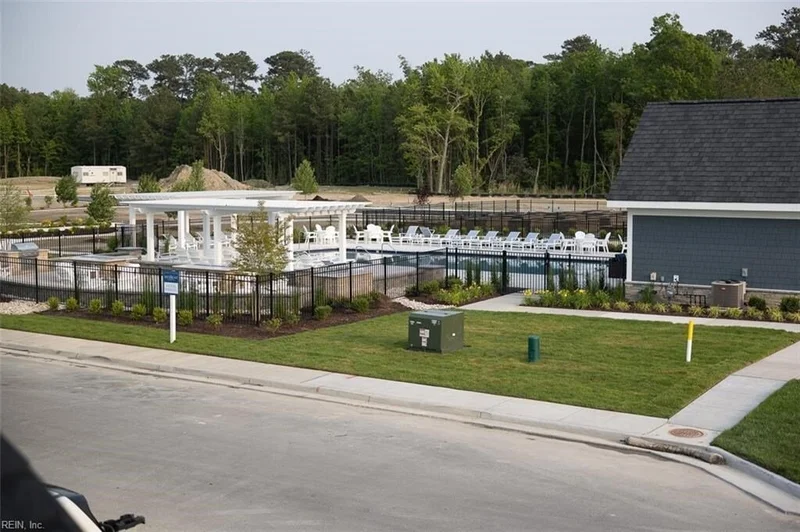 Condo for sale in Suffolk