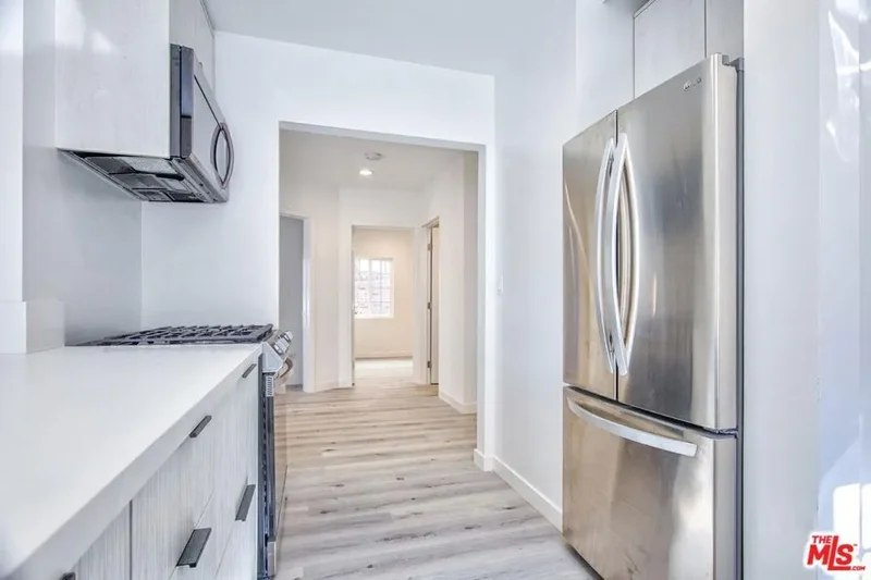 158 N Edgemont Street, Los Angeles, California, United States. - Photo 31