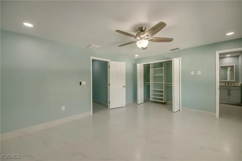 107 Albatross Street, Fort Myers Beach, FL 33931, Fort Myers Beach, Florida, United States. - Photo 24