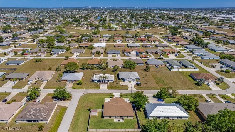 526-528 SE 5th Place, Cape Coral, FL 33990, Cape Coral, Florida, United States. - Photo 22