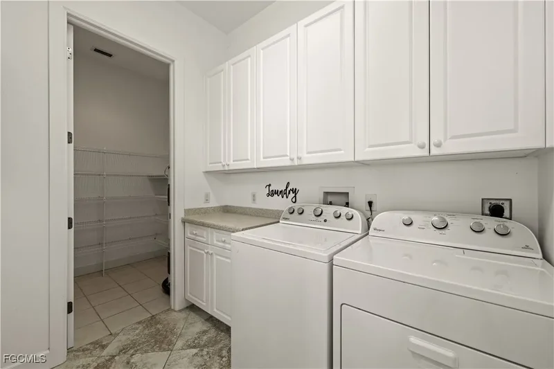 2272 Macadamia Lane, St James City, FL 33956, Saint James City, Florida, United States. - Photo 8