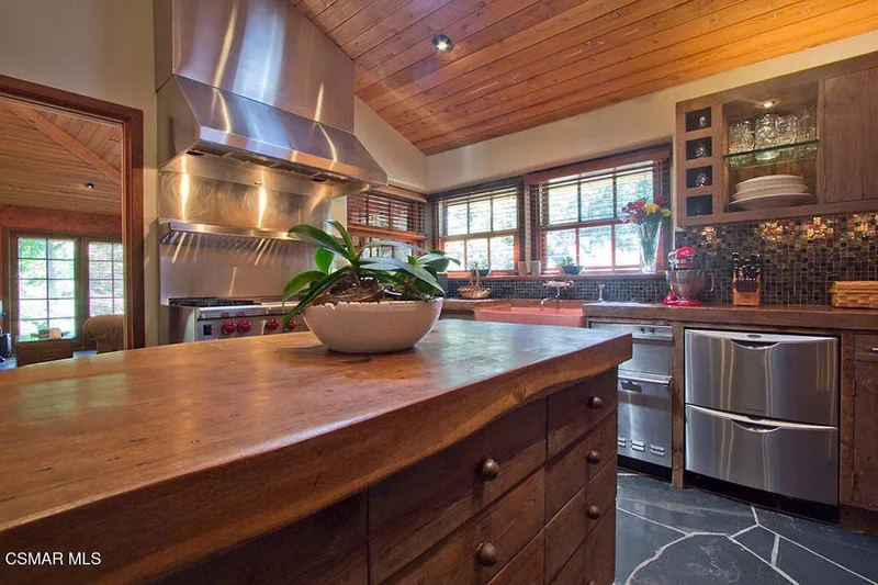 1812 W Potrero Road, Thousand Oaks, California, United States. - Photo 22