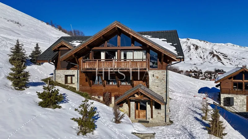 7-room chalet on the slopes in-out.