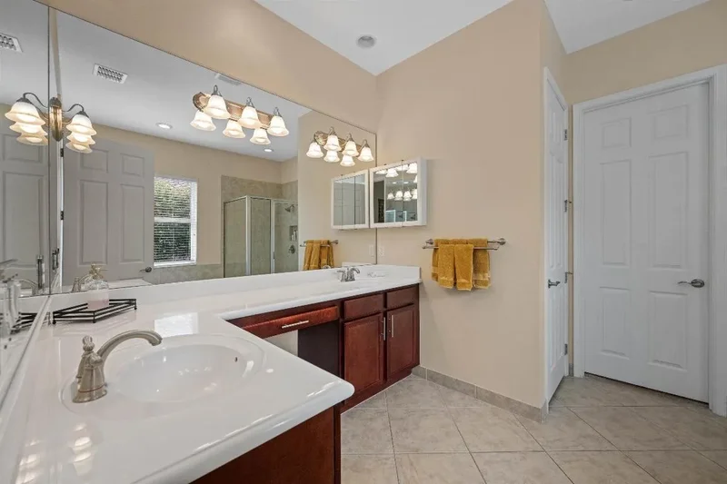 2109 Belcara Court, West Palm Beach, Florida, United States. - Photo 15