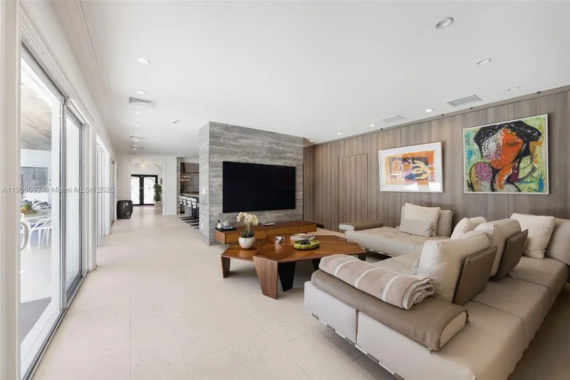 1233 102nd St, Bal Harbour, Florida, United States. - Photo 22