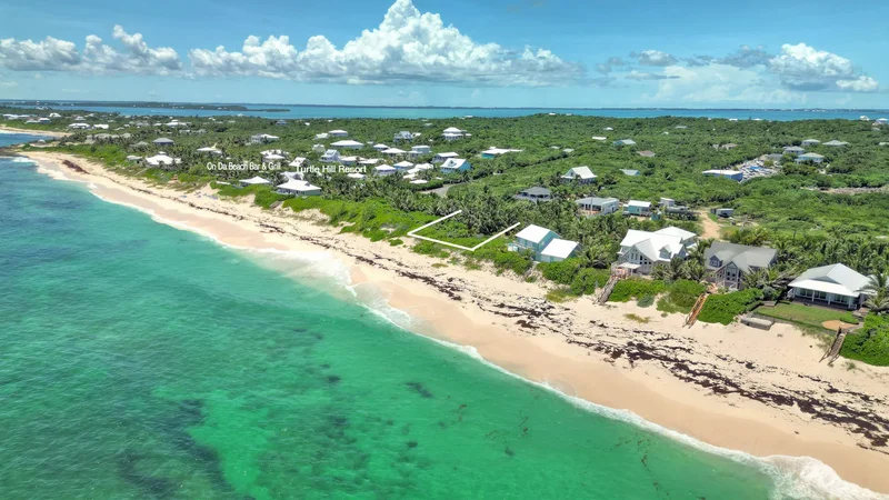 Queens Highway, Abaco, Elbow Cay, The Bahamas. - Photo 10