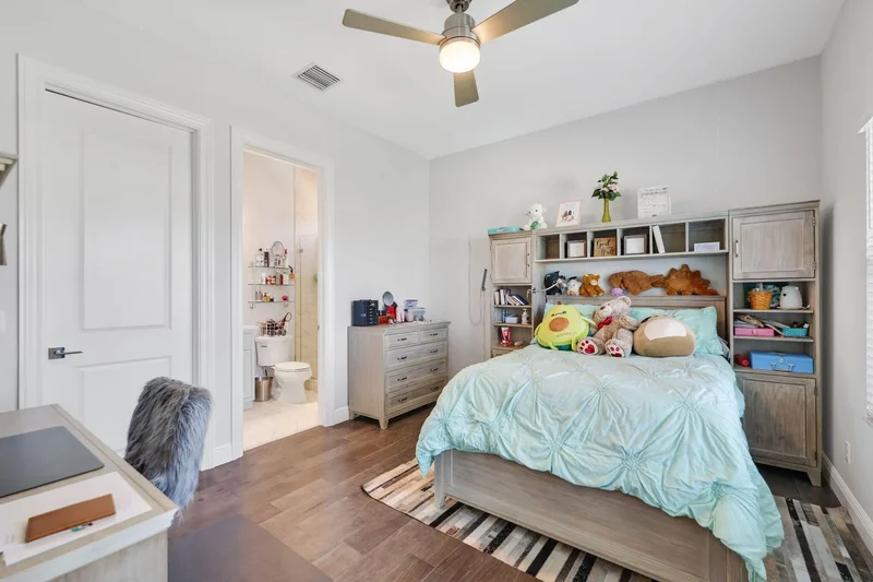 2530 NW 71st Street, Boca Raton, Florida, United States. - Photo 45
