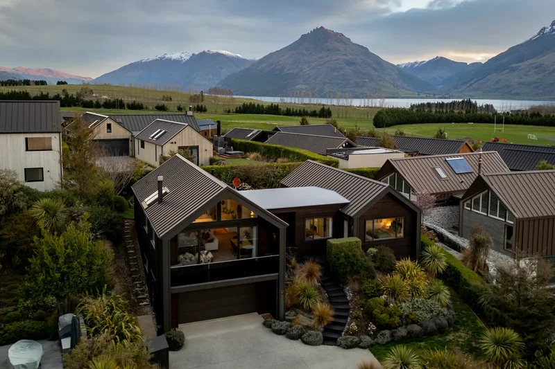 37 McAdam Drive, Queenstown, OTA, Queenstown, Otago, New Zealand. - Photo 14