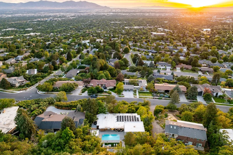 1497 S Devonshire Drive, Salt Lake City, UT 84108, Salt Lake City, Utah, United States. - Photo 2