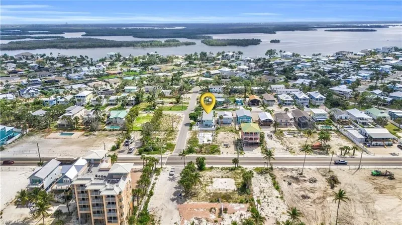 5440 Palmetto ST, Fort Myers Beach, Florida, United States. - Photo 9