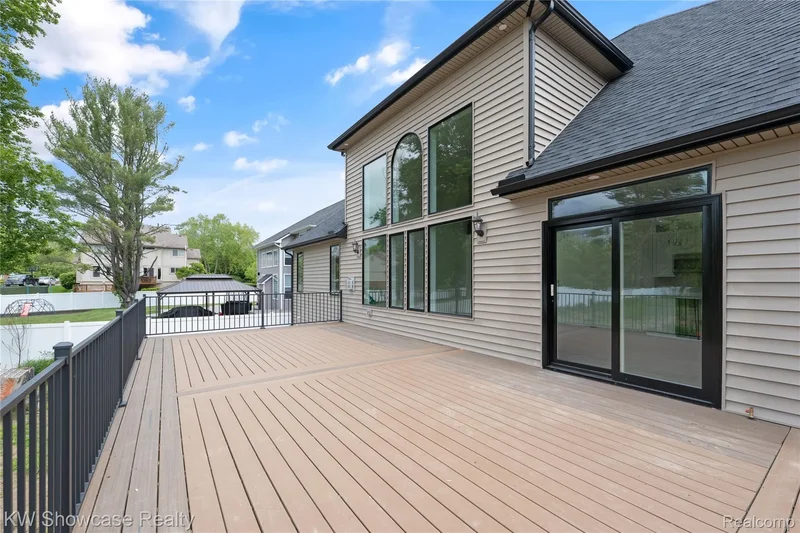 5245 BUELL Drive, Commerce Twp, MI 48382, Commerce Charter Township, Michigan, United States. - Photo 24