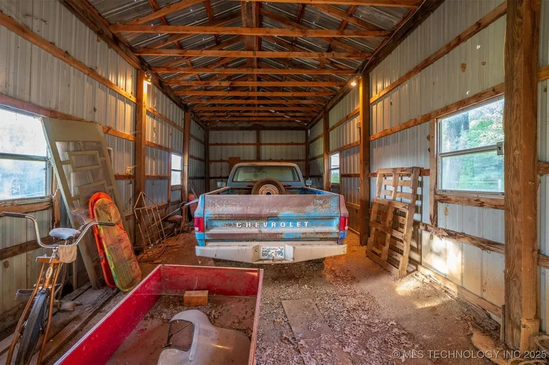 24609 E Lakeview Road, Yale, OK 74085, Yale, Oklahoma, United States. - Photo 59