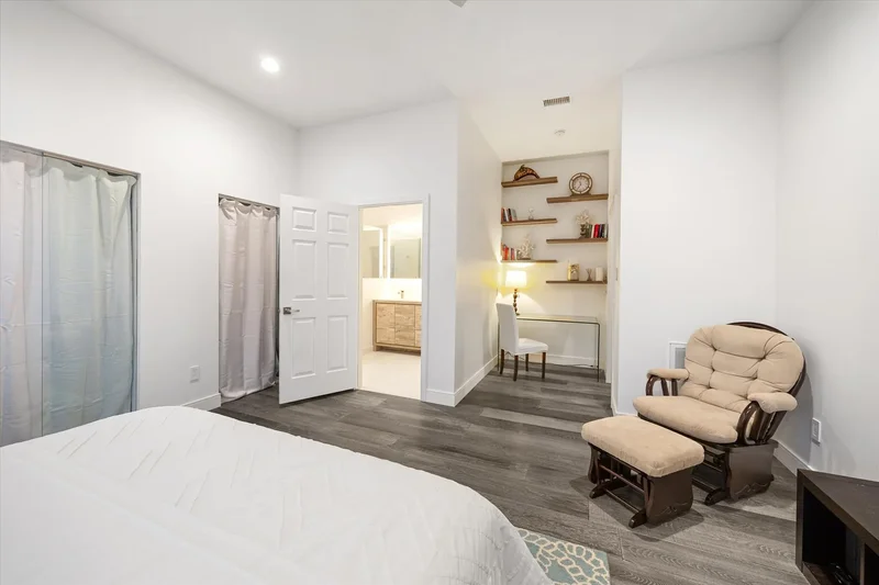 2114 Wroxton Road, Houston, TX 77005, Houston, Texas, United States. - Photo 39
