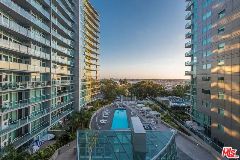 13600 Marina Pointe Drive 1904, Marina del Rey, California, United States. - Photo 12